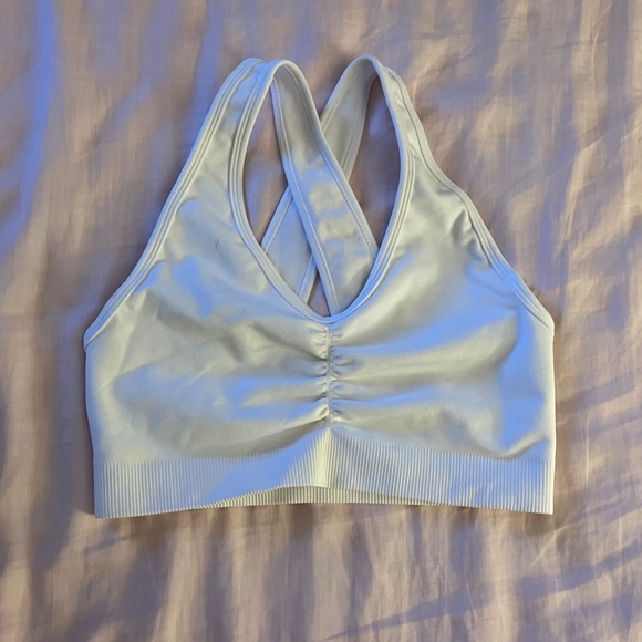 Alphalete Amplify Sports Bra - White - Medium - Picture 1 of 2
